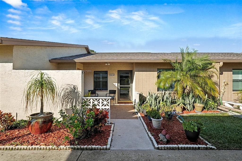 38345 COTTONWOOD PLACE # 38345, ZEPHYRHILLS, FL 33542