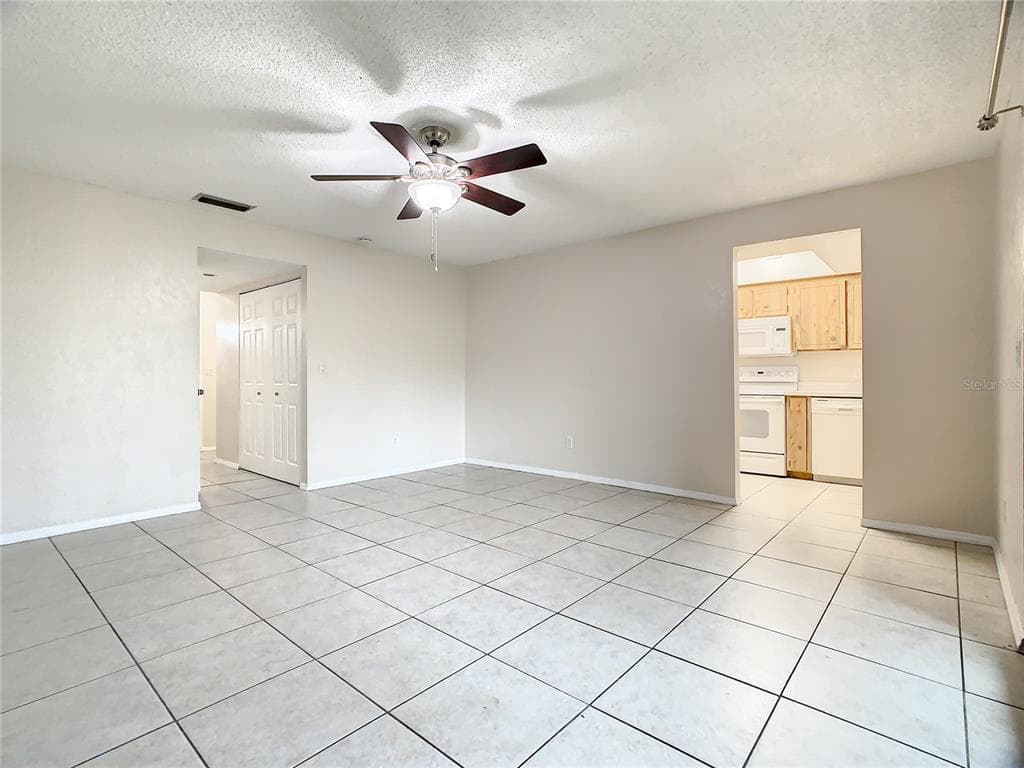 232 N RIDGEWOOD AVENUE # G41, EDGEWATER, FL 32132 — zdjęcie 4