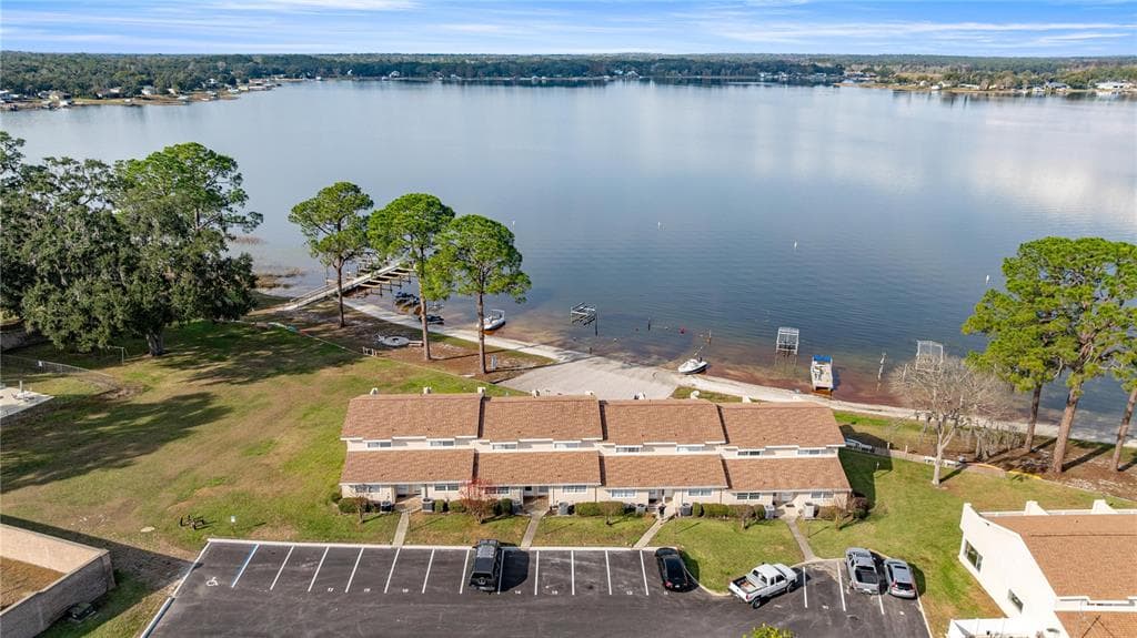 11001 SE SUNSET HARBOR ROAD # B14, SUMMERFIELD, FL 34491