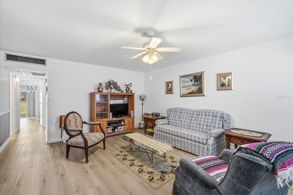 202 BEDFORD STREET # 49, SUN CITY CENTER, FL 33573 — zdjęcie 3