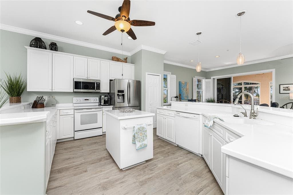 3464 SUNSET KEY CIRCLE # 103, PUNTA GORDA, FL 33955 — zdjęcie 5