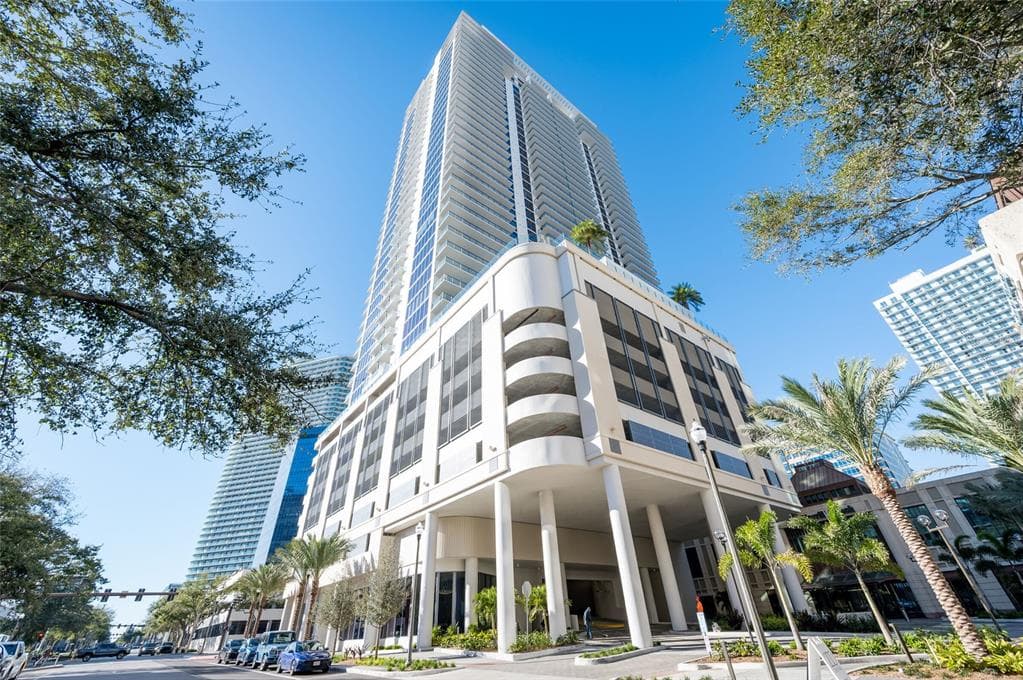 275 1ST AVE SOUTH # 2606, ST PETERSBURG, FL 33701