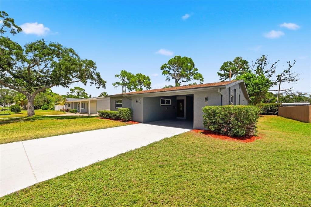 4435 HUNTINGTON STREET NE, ST PETERSBURG, FL 33703