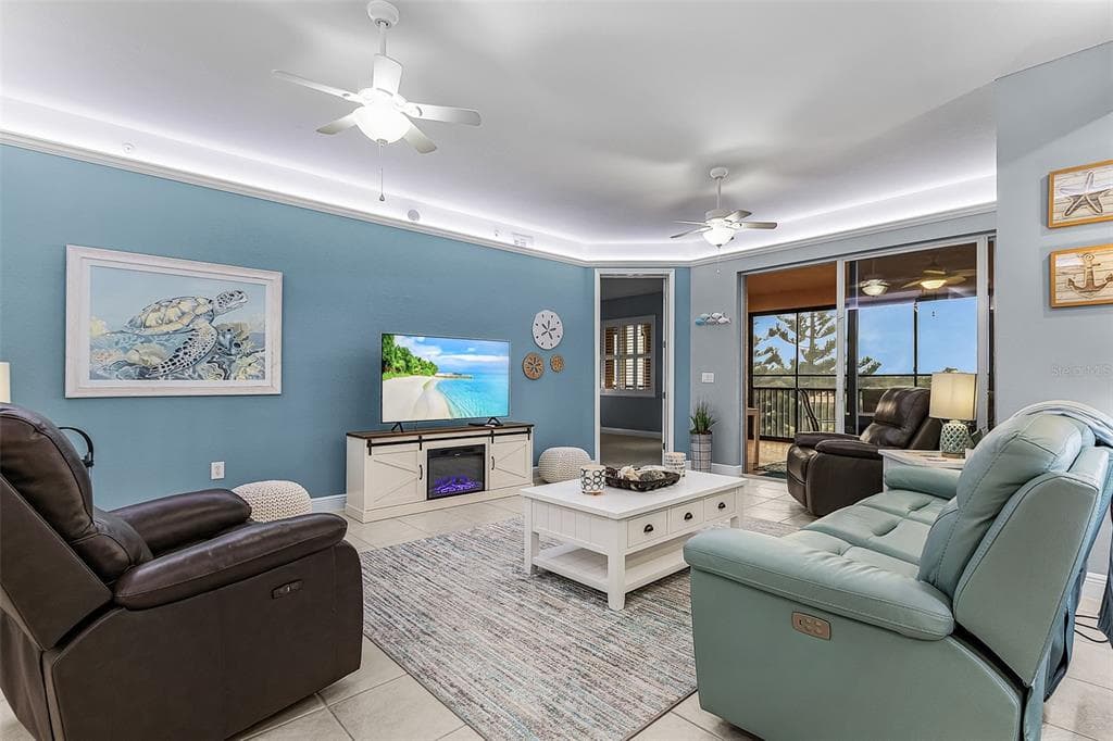 24399 BALTIC AVENUE # 202, PUNTA GORDA, FL 33955 — zdjęcie 3