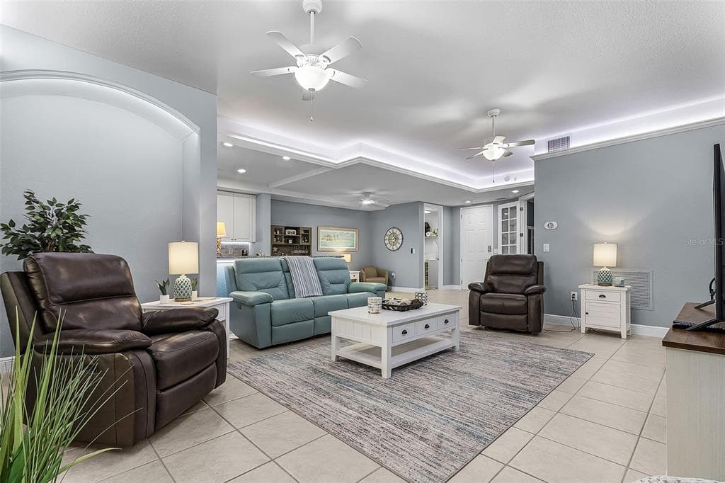 24399 BALTIC AVENUE # 202, PUNTA GORDA, FL 33955 — zdjęcie 5