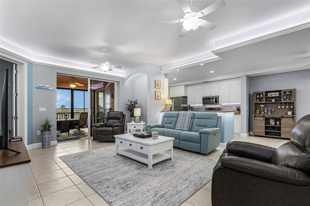 24399 BALTIC AVENUE # 202, PUNTA GORDA, FL 33955 — zdjęcie 4