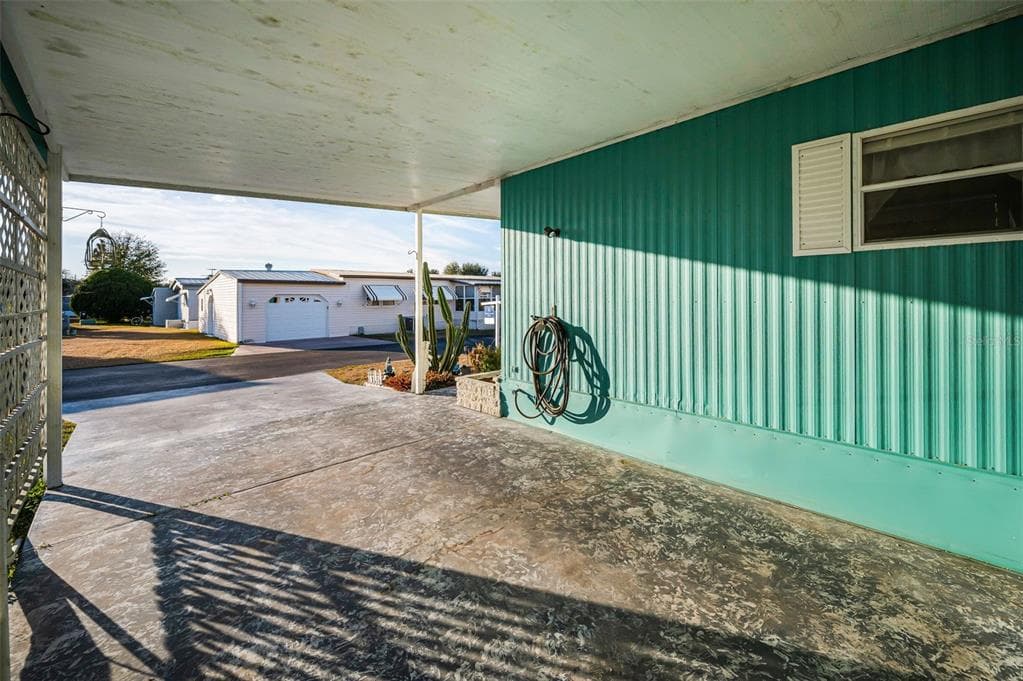 3318 CARNATION LANE, ZEPHYRHILLS, FL 33541 — zdjęcie 5