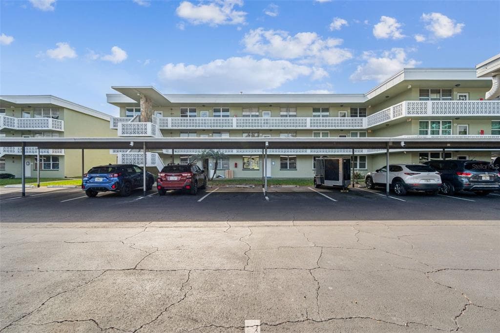 4885 1ST STREET NE # 203, ST PETERSBURG, FL 33703 — zdjęcie 5