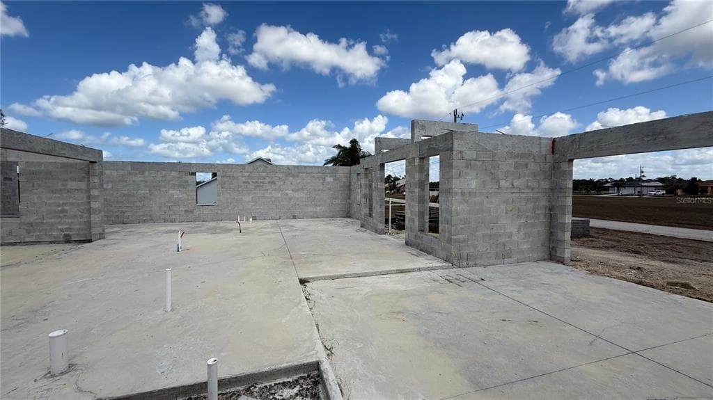 2310 NW 35TH PLACE, CAPE CORAL, FL 33993 — zdjęcie 4