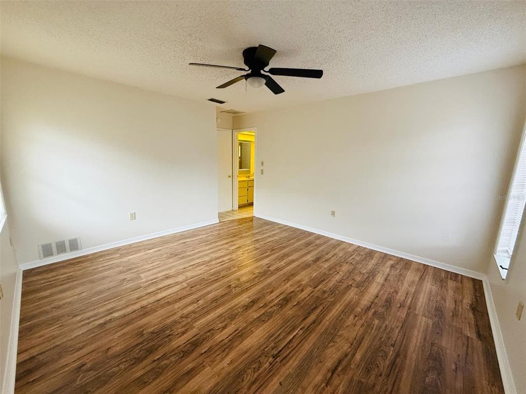 8992 HERNANDO WAY, WEEKI WACHEE, FL 34613 — zdjęcie 4