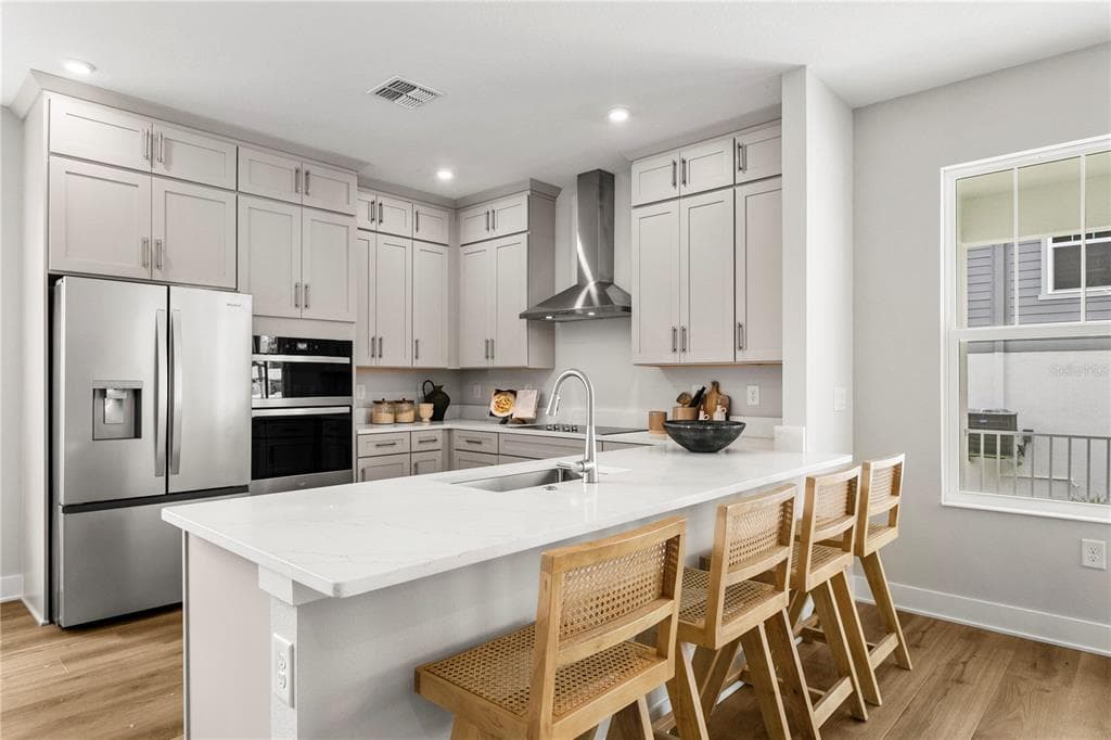 320 43RD AVENUE N, ST PETERSBURG, FL 33703 — zdjęcie 3