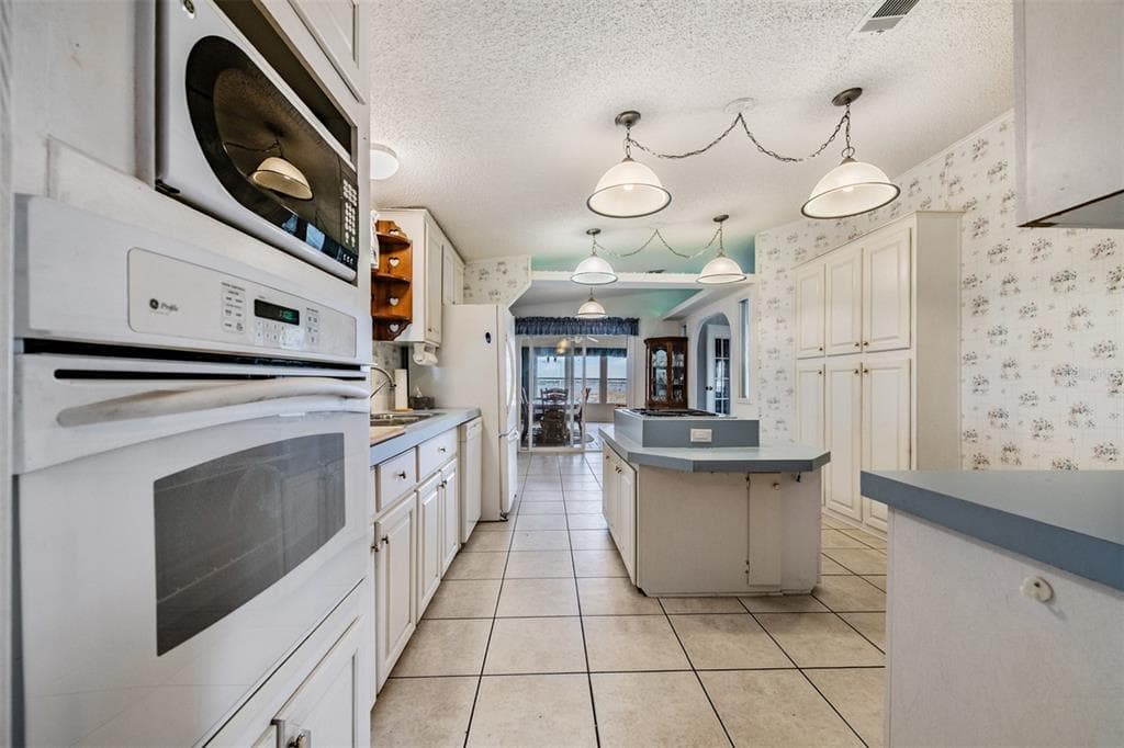 6827 S LAKE HENRY DRIVE NE, WINTER HAVEN, FL 33881 — zdjęcie 4