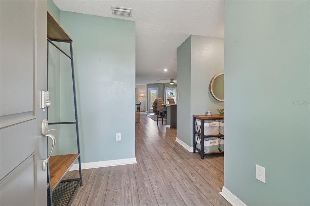 5228 NEW FRIENDSHIP PLACE, TAMPA, FL 33619 — zdjęcie 2