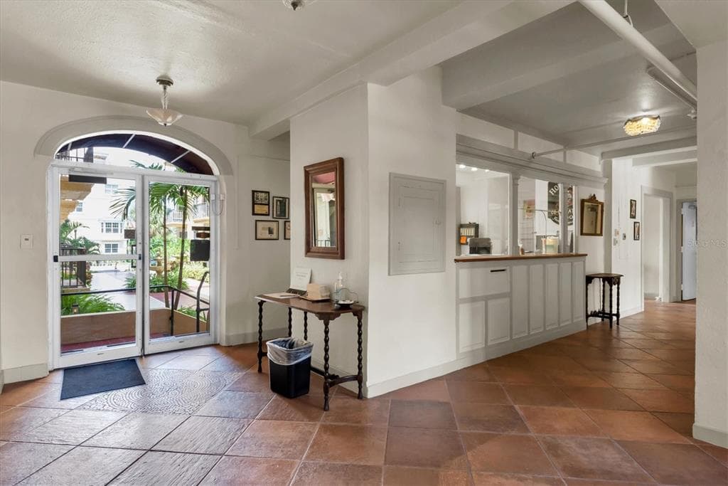 130 4TH AVENUE N # 201, ST PETERSBURG, FL 33701 — zdjęcie 4