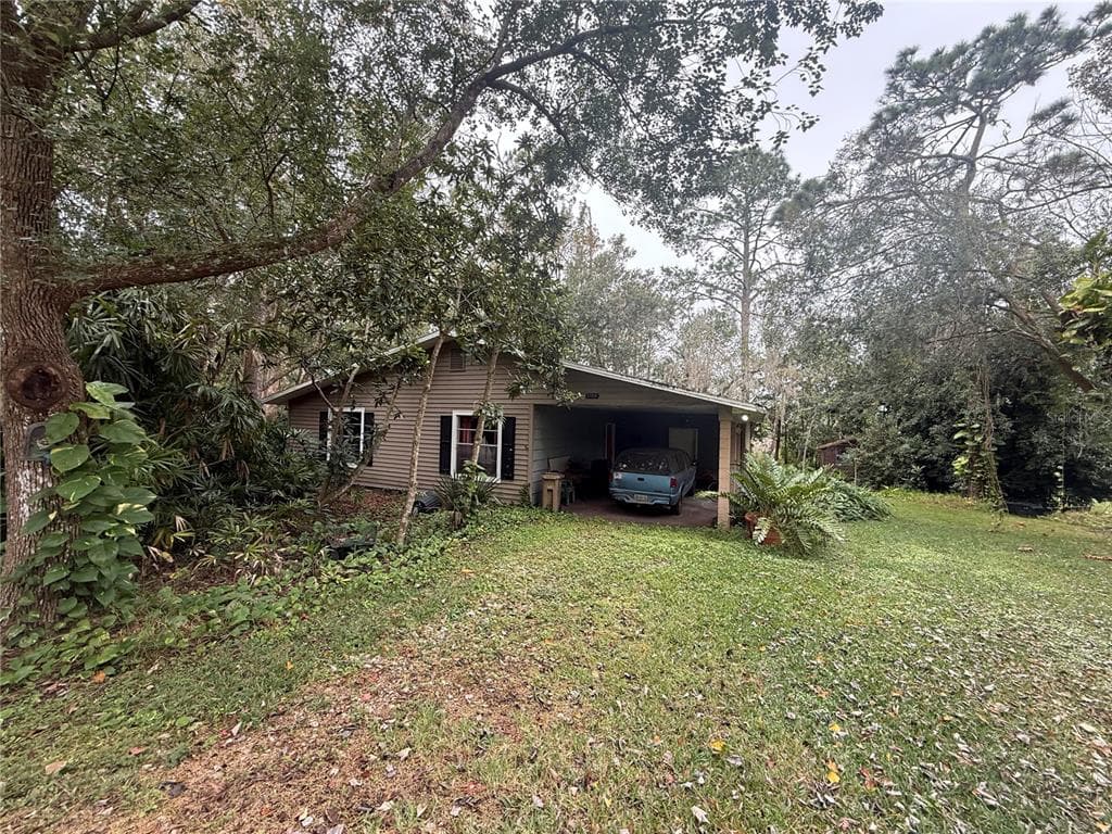 37315 BEACH DRIVE, UMATILLA, FL 32784