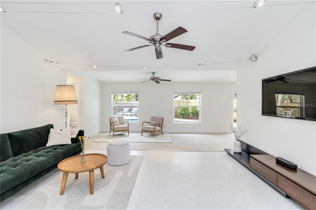 5107 SAINT ALBANS AVENUE, SARASOTA, FL 34242 — zdjęcie 4