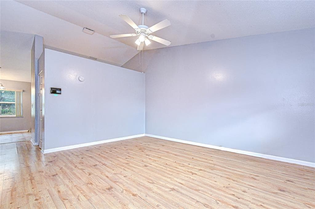 4739 SILVER CIRCLE, ZEPHYRHILLS, FL 33541 — zdjęcie 5