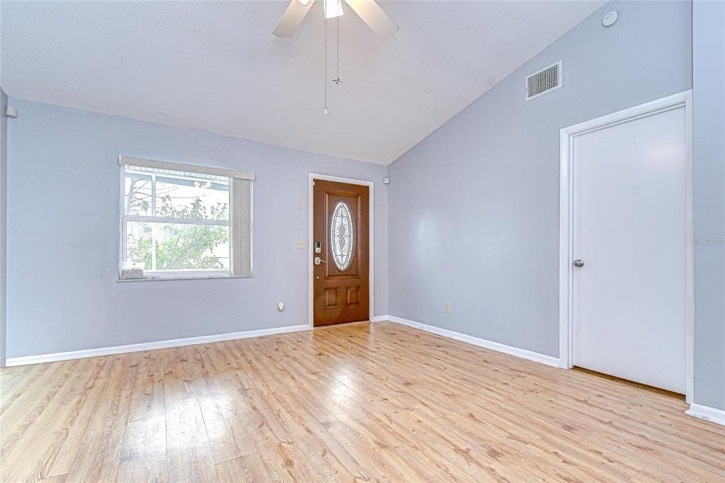 4739 SILVER CIRCLE, ZEPHYRHILLS, FL 33541 — zdjęcie 4
