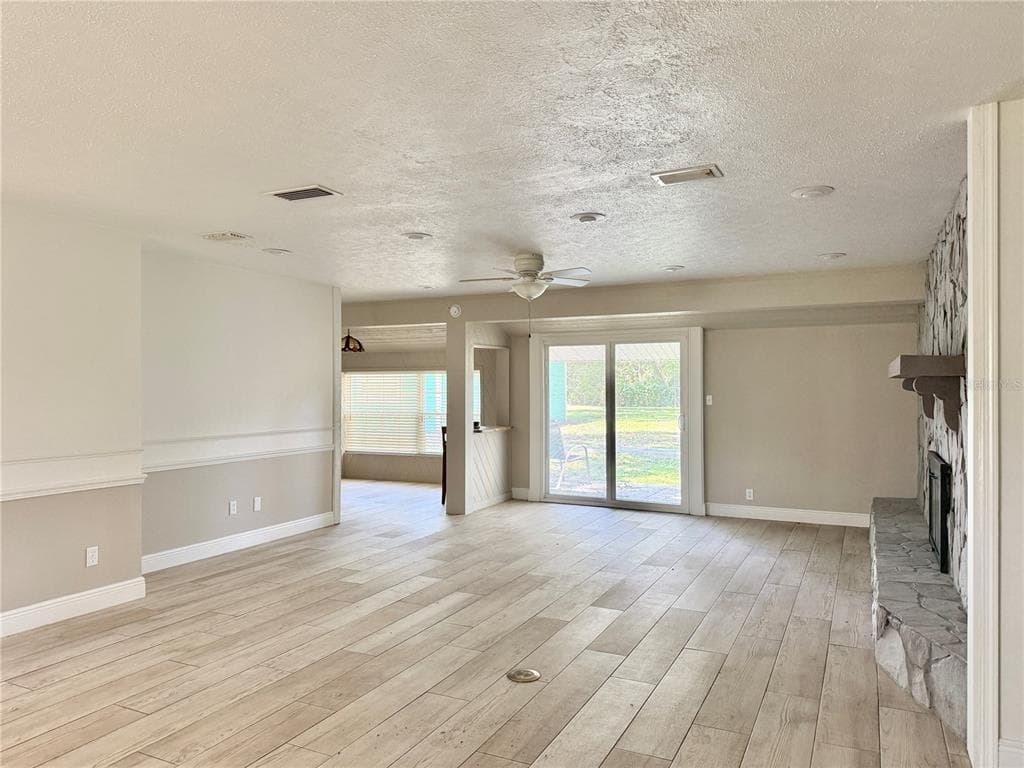 9628 DAVIS ROAD, TAMPA, FL 33637 — zdjęcie 5