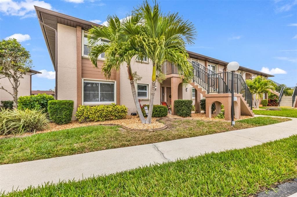 25100 SANDHILL BOULEVARD # 201, PUNTA GORDA, FL 33983 — zdjęcie 3