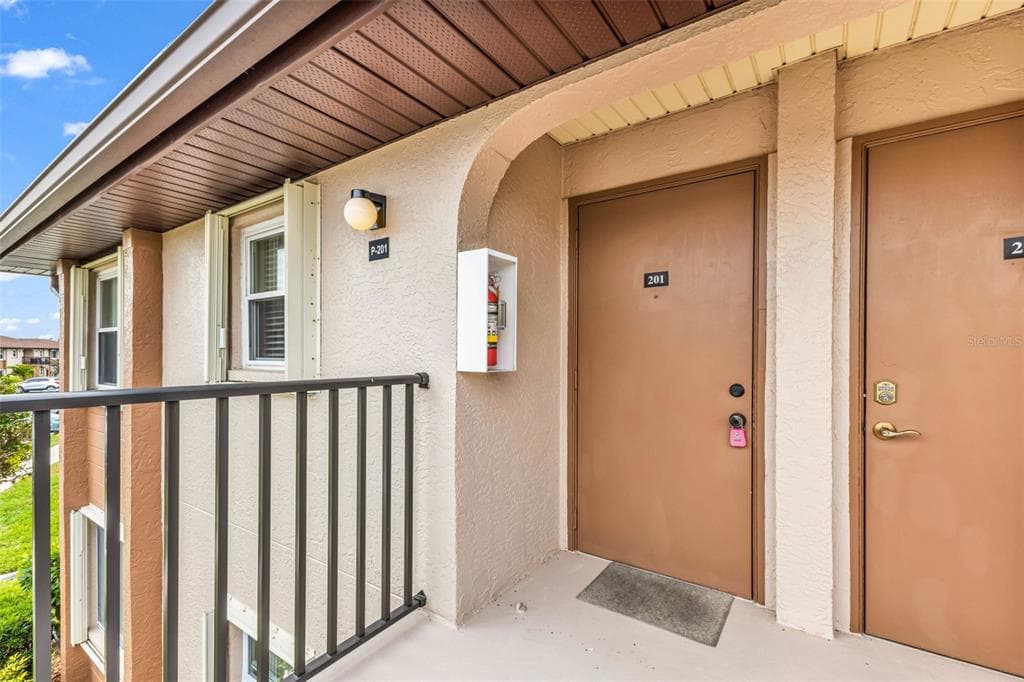 25100 SANDHILL BOULEVARD # 201, PUNTA GORDA, FL 33983 — zdjęcie 5