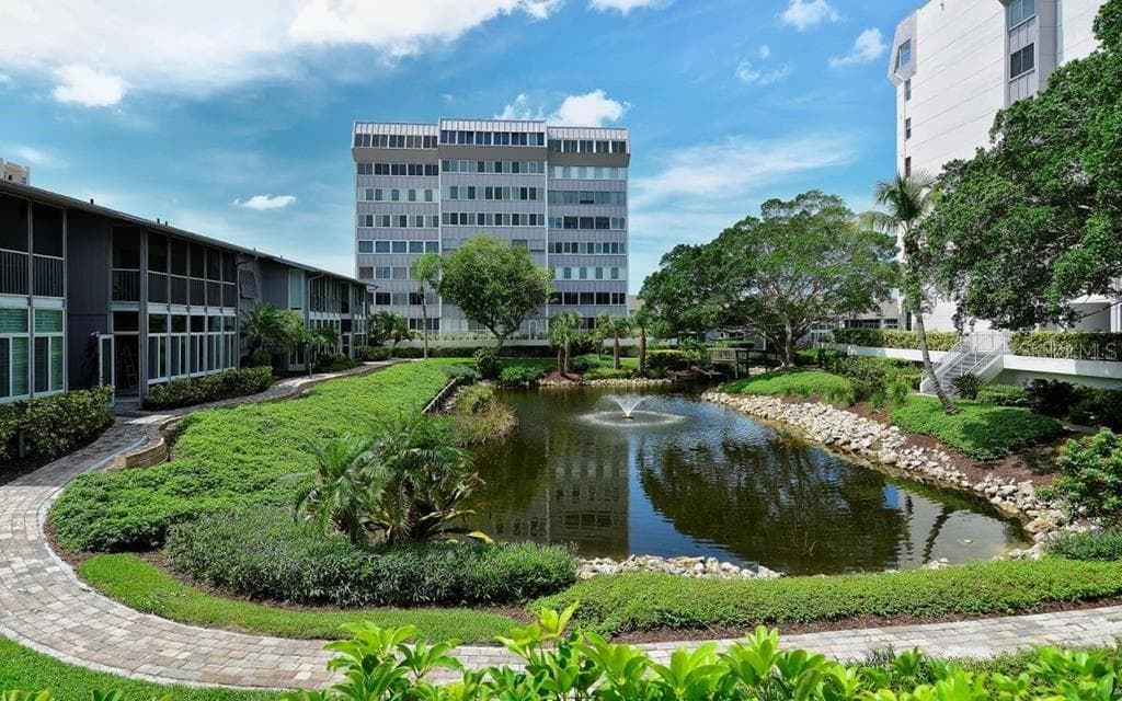 1125 W PEPPERTREE DRIVE # 102, SARASOTA, FL 34242