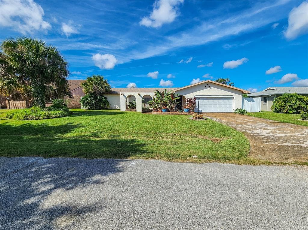 24 CLARIDGE COURT S, PALM COAST, FL 32137