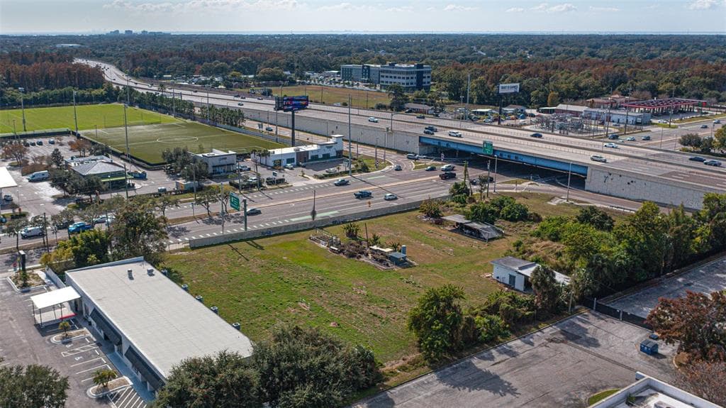 5711 W WATERS AVENUE, TAMPA, FL 33634 — zdjęcie 2