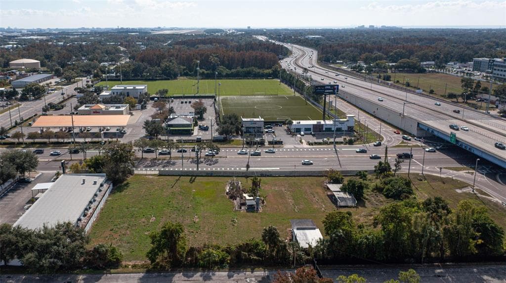 5711 W WATERS AVENUE, TAMPA, FL 33634 — zdjęcie 5