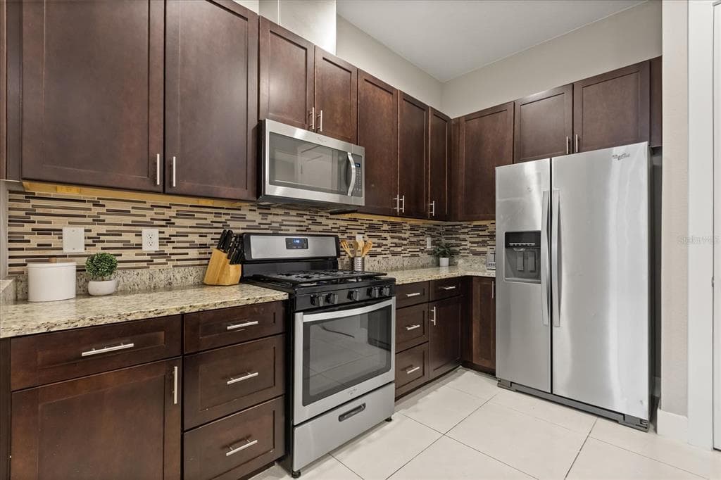 2637 SUNRISE SHORES DRIVE, KISSIMMEE, FL 34747 — zdjęcie 5