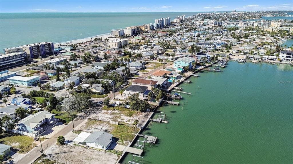 14215 N BAYSHORE DRIVE, MADEIRA BEACH, FL 33708 — zdjęcie 3