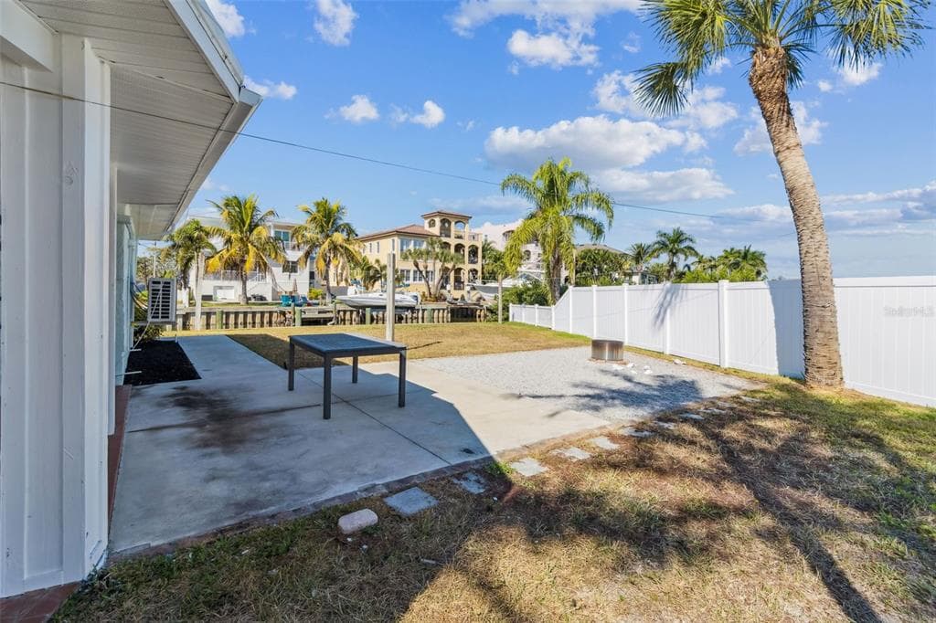 1733 BAYOU GRANDE BOULEVARD NE, ST PETERSBURG, FL 33703 — zdjęcie 4