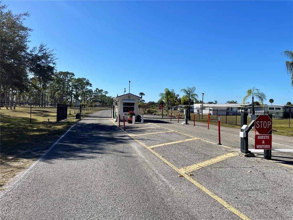 6452 FLEETWOOD COURT, NORTH PORT, FL 34287 — zdjęcie 2