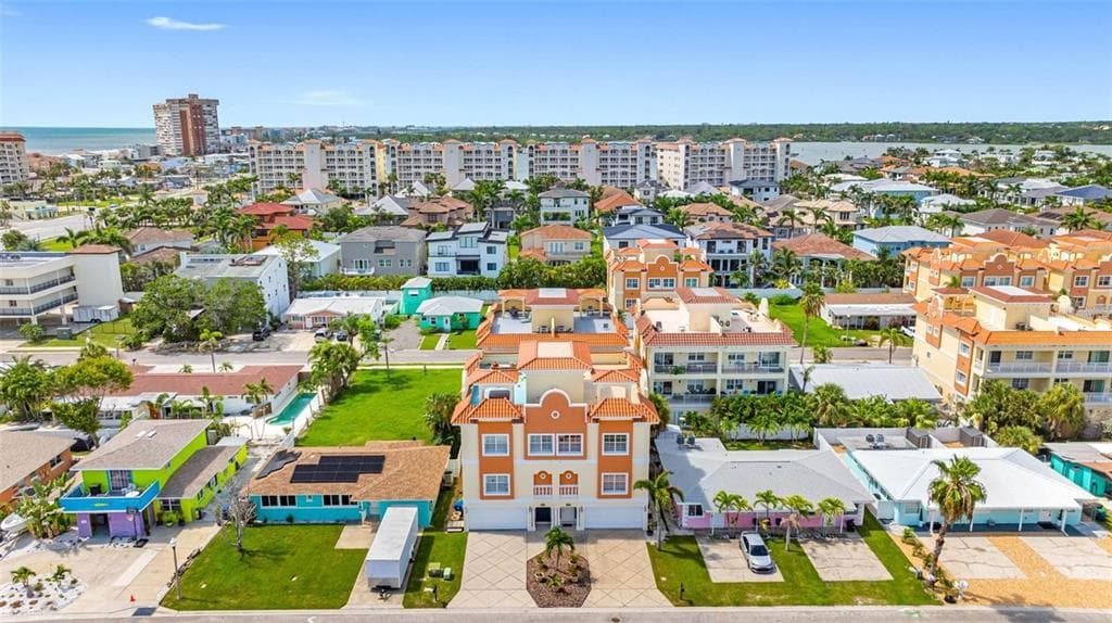 146 175TH TERRACE DRIVE E, REDINGTON SHORES, FL 33708 — zdjęcie 2