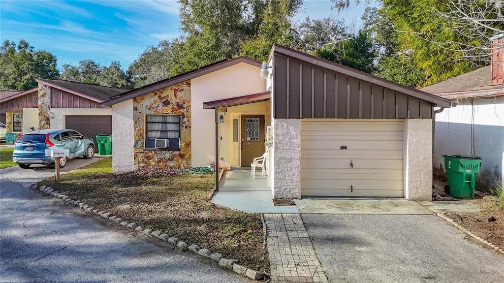 5937 FOREST LANE, ZEPHYRHILLS, FL 33542