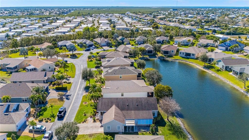 8632 LAKE FRONT COURT, PUNTA GORDA, FL 33950 — zdjęcie 5