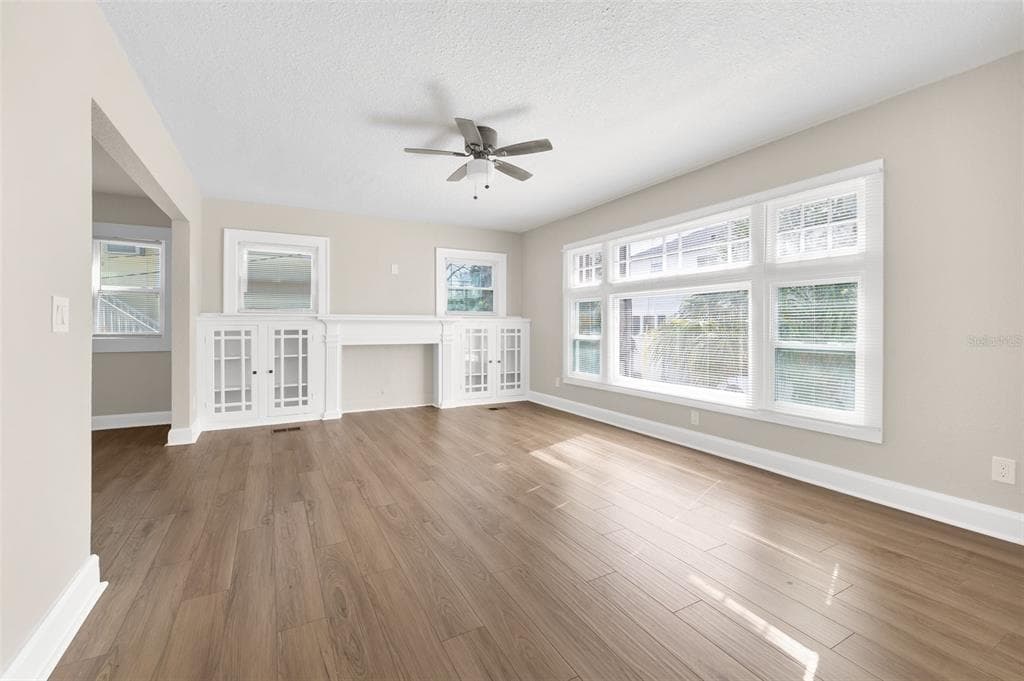 781 31ST AVENUE N, ST PETERSBURG, FL 33704 — zdjęcie 3