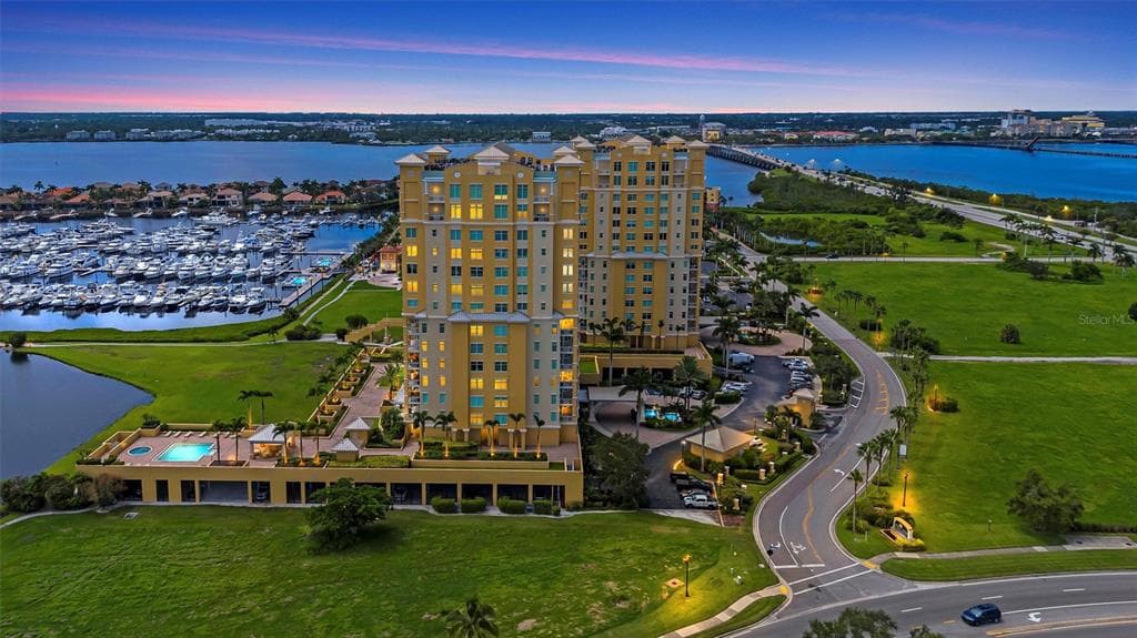 140 RIVIERA DUNES WAY # 206, PALMETTO, FL 34221