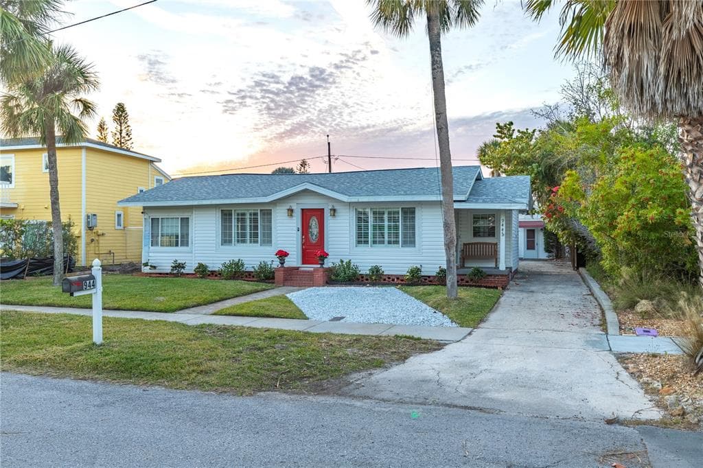 944 BRUCE AVENUE, CLEARWATER BEACH, FL 33767 — zdjęcie 5