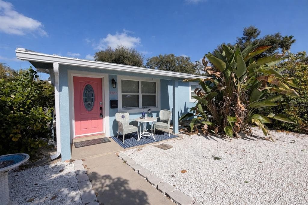 5721 10TH AVENUE N, ST PETERSBURG, FL 33710