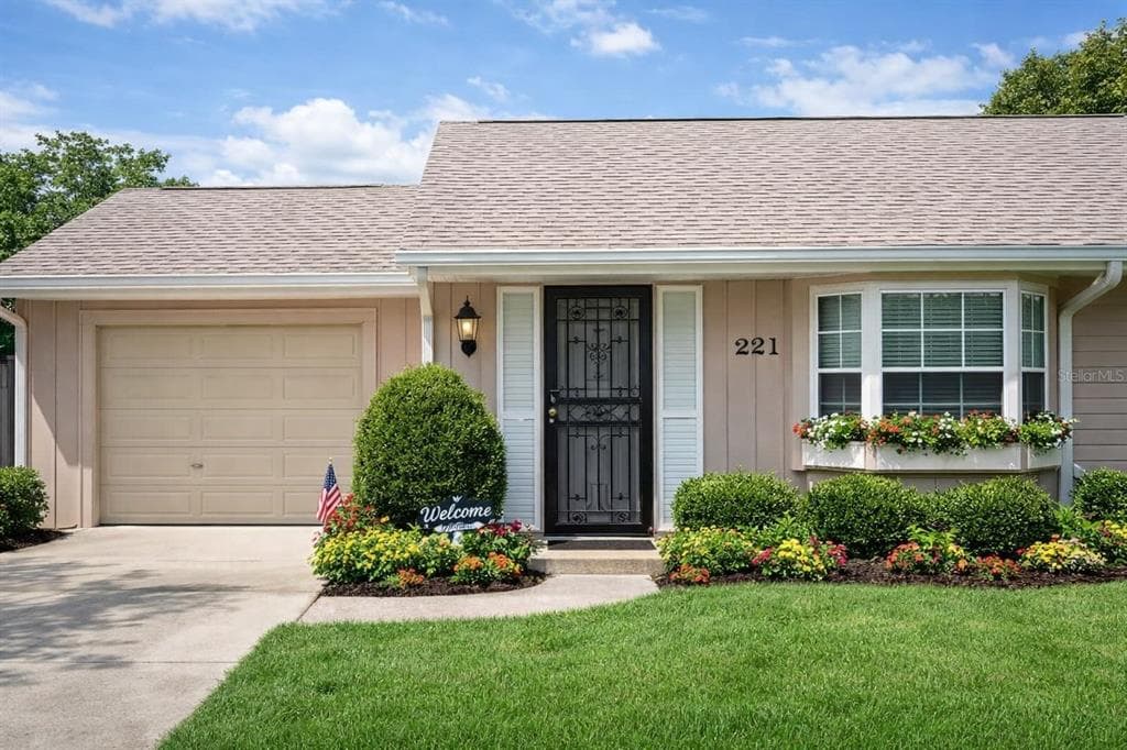 22 BIRDIE DRIVE, NEW SMYRNA BEACH, FL 32168