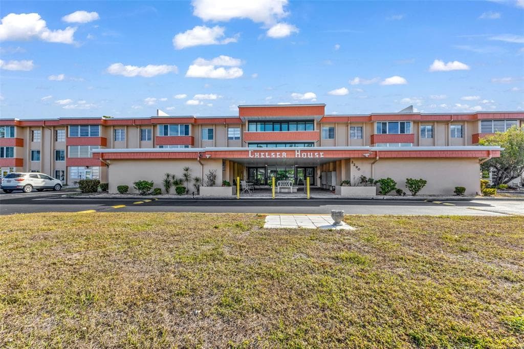2290 AARON STREET # 109, PORT CHARLOTTE, FL 33952