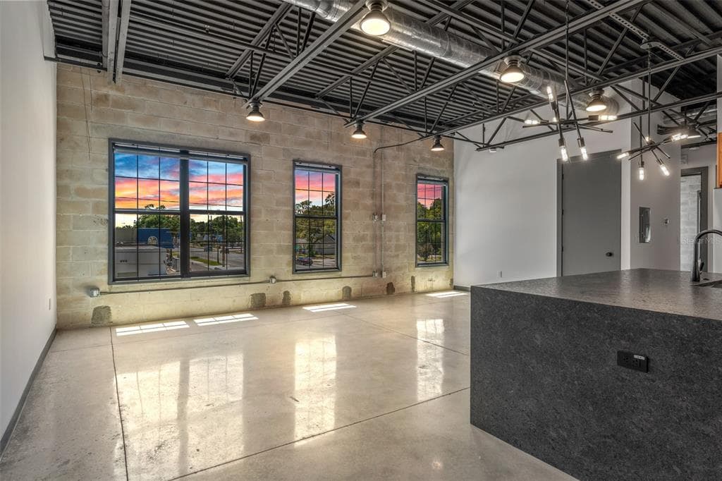 902 E CURTIS STREET # 1, TAMPA, FL 33603