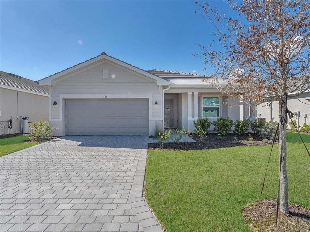 7961 LAKES EDGE LANE, PORT CHARLOTTE, FL 33981