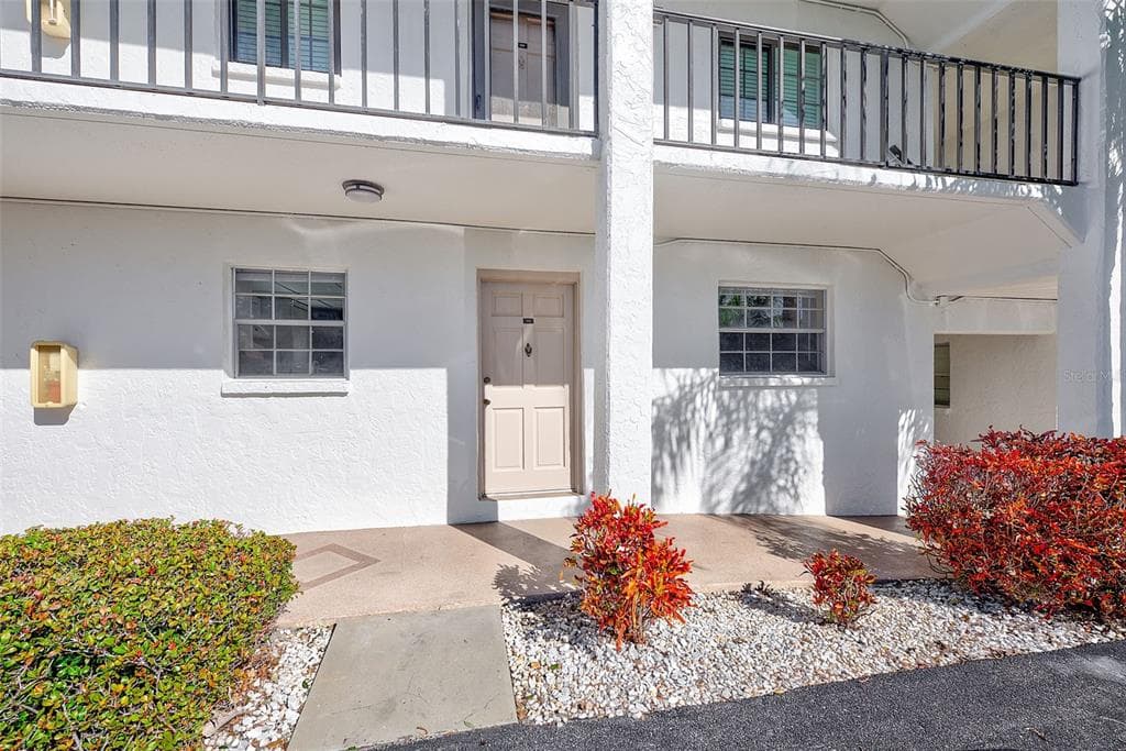 10540 77TH TERRACE # 109, SEMINOLE, FL 33772