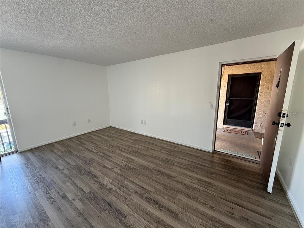 2636 HIDDEN LAKE DRIVE N # H, SARASOTA, FL 34237 — zdjęcie 2
