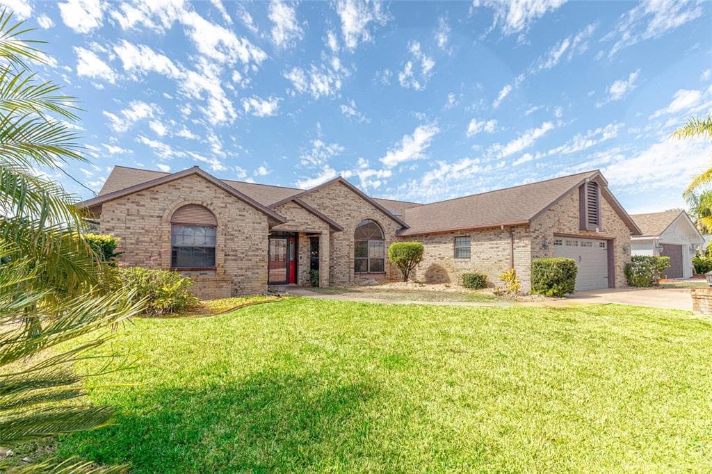 27 CHERRYTREE COURT, PALM COAST, FL 32137