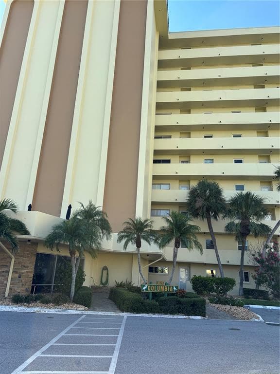 4725 COVE CIRCLE # 104, ST PETERSBURG, FL 33708 — zdjęcie 2