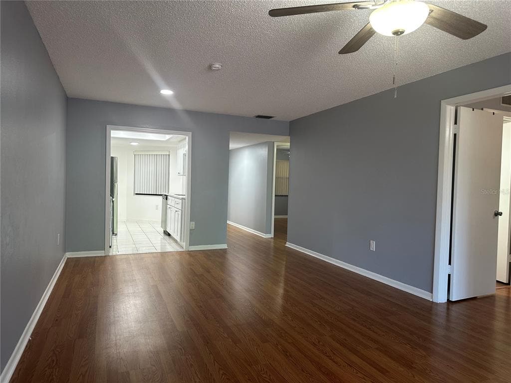 2971 ESTANCIA BOULEVARD # 321, CLEARWATER, FL 33761 — zdjęcie 4