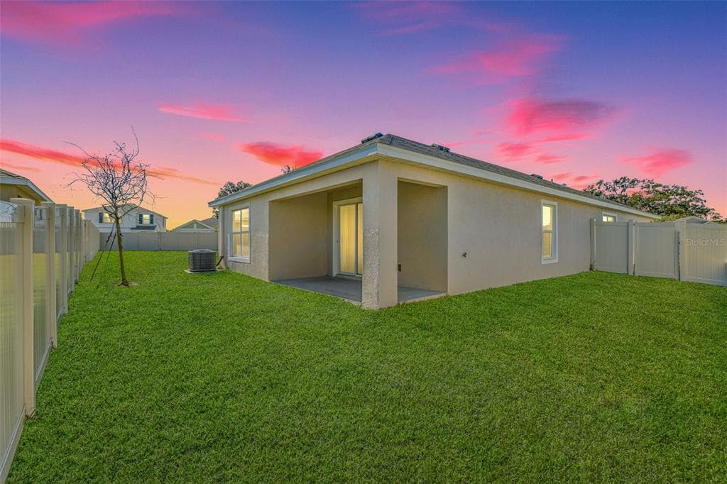 13581 MOUNT IVY COURT, DADE CITY, FL 33525 — zdjęcie 4